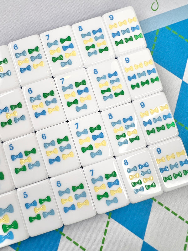 Kentucky Derby Mahjong Tile Collection with Matching Mat & Shuffler