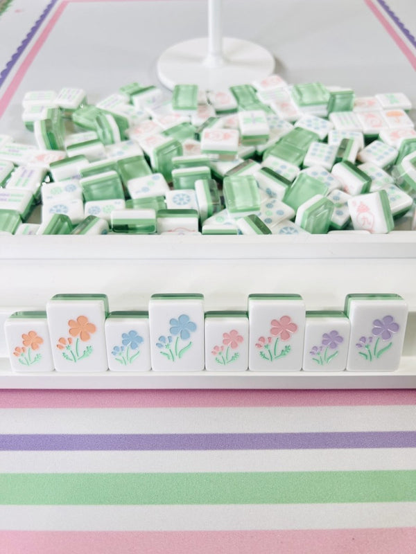 Pastel Garden Travel Flower size compare